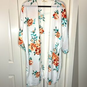 Vine & Live Floral Kimono Size small